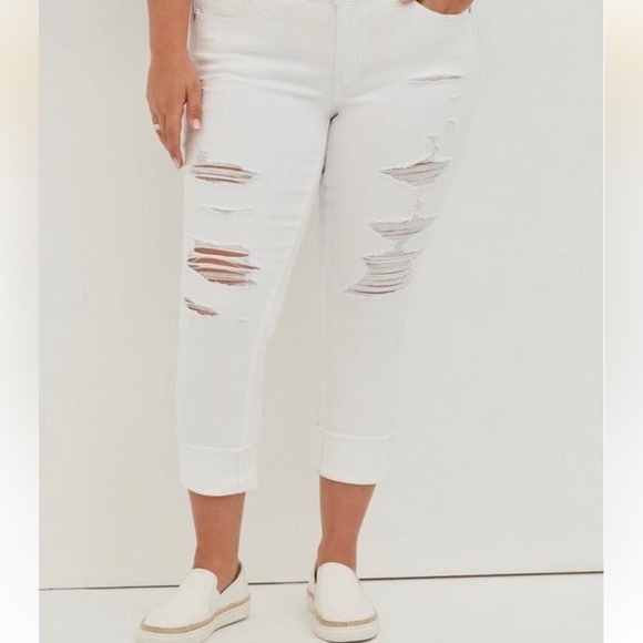 torrid Denim - 🤍Torrid vintage stretch distressed crop boyfriend jeans. Size 18.